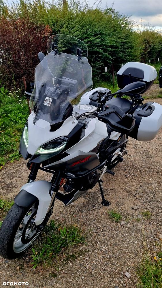BMW XR - 1