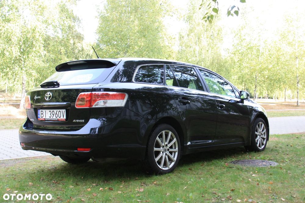 Toyota Avensis 1.8 Executive - 4