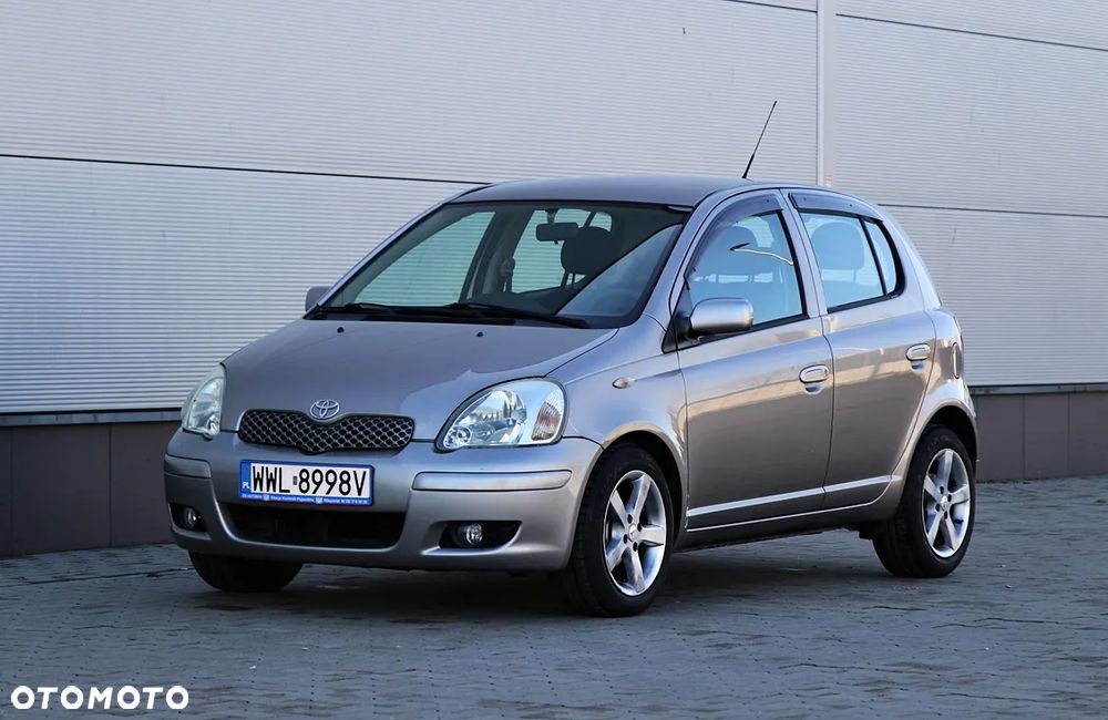 Toyota Yaris 1.3 Sol - 13