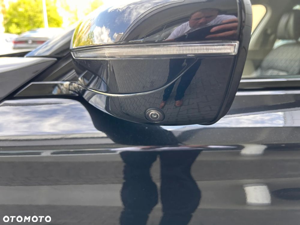 BMW Seria 7 750i xDrive sport - 7