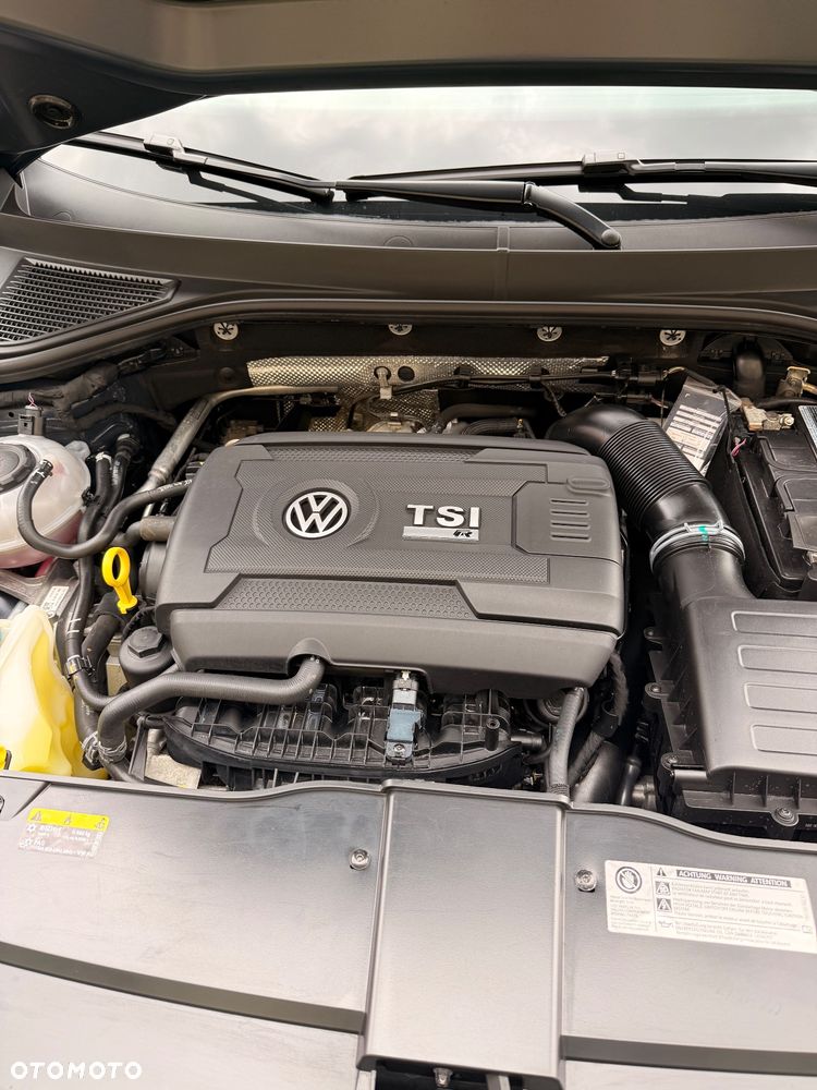 Volkswagen T-Roc - 18