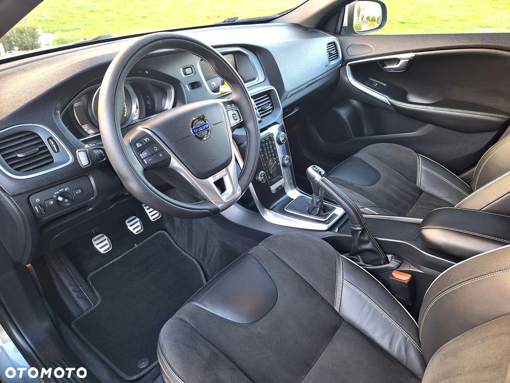 Volvo V40 - 21