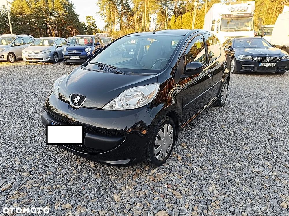 Peugeot 107 1.0 Trendy - 1