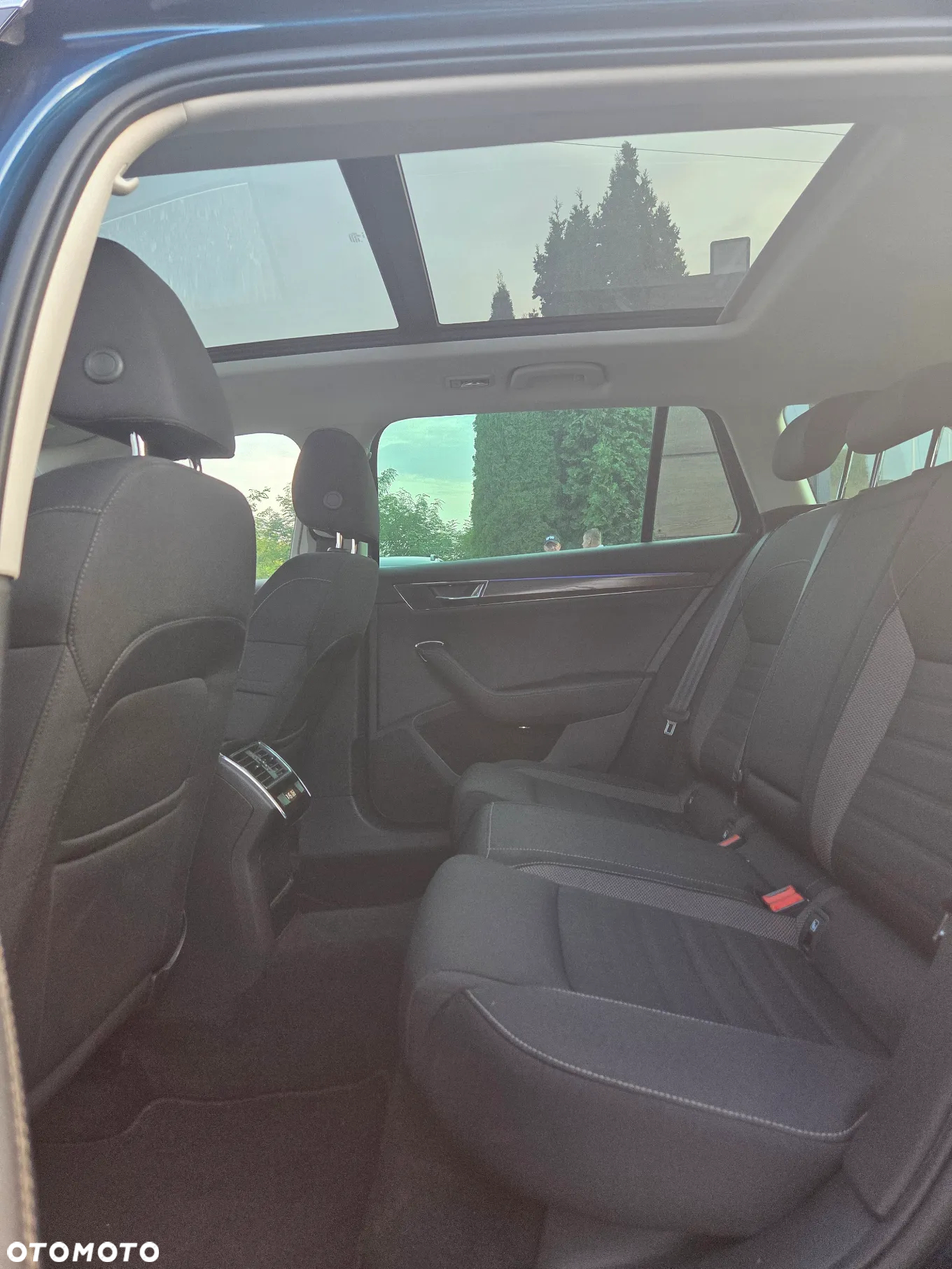 Skoda Superb 2.0 TDI SCR 4x4 Scout DSG - 22