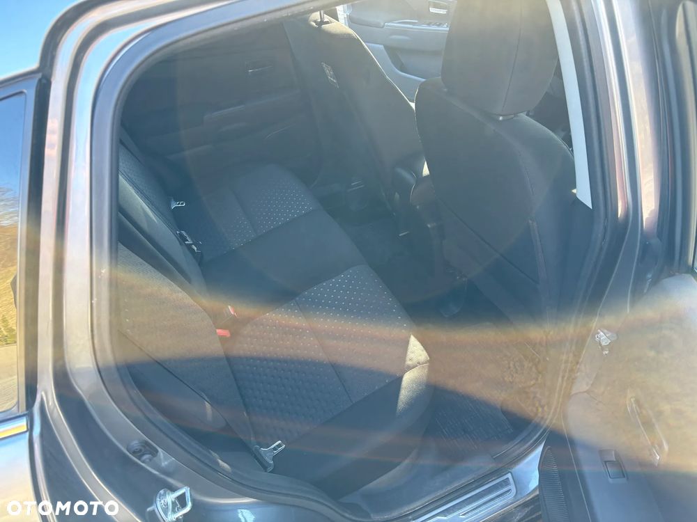 Mitsubishi ASX 1.8 DID Invite 4WD AS&G - 14