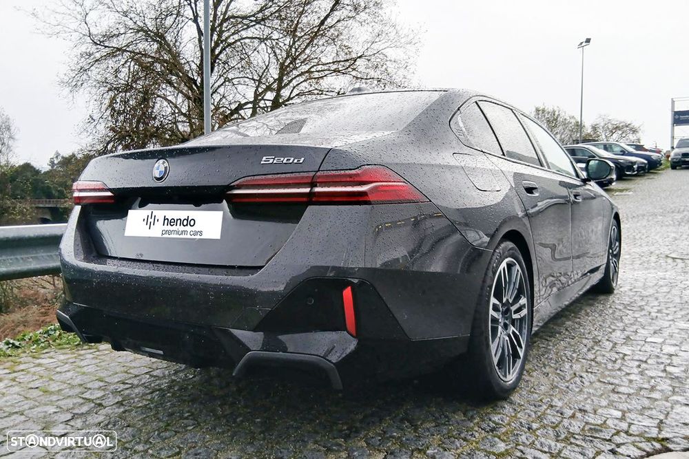BMW 520 d Pack Desportivo M Pro - 3