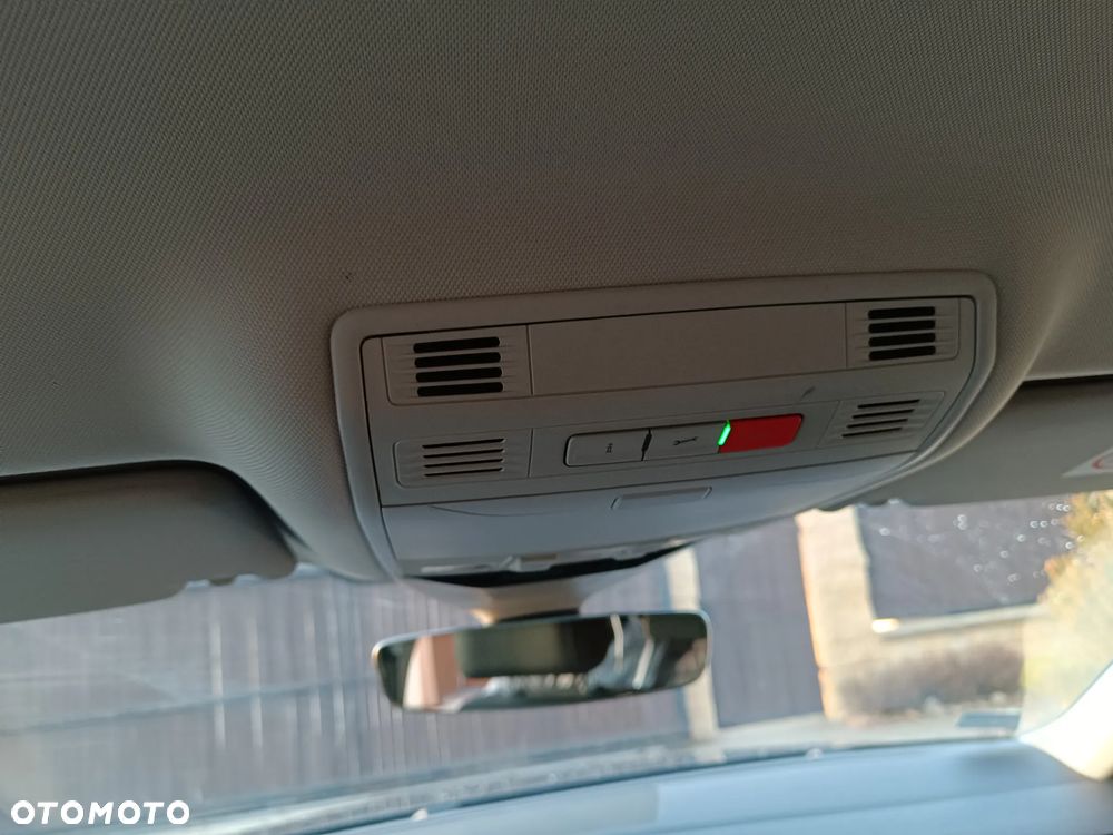 Volkswagen Passat 2.0 TDI EVO Business DSG - 12