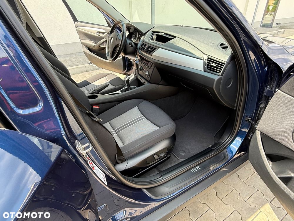 BMW X1 sDrive18i - 25