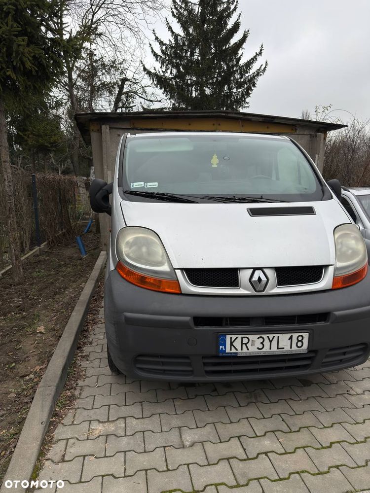 Renault Trafic Passenger - 1