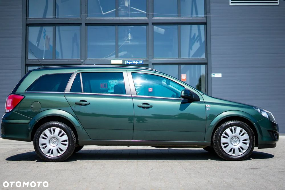 Opel Astra 1.9 CDTI Caravan DPF Automatik Sport - 12