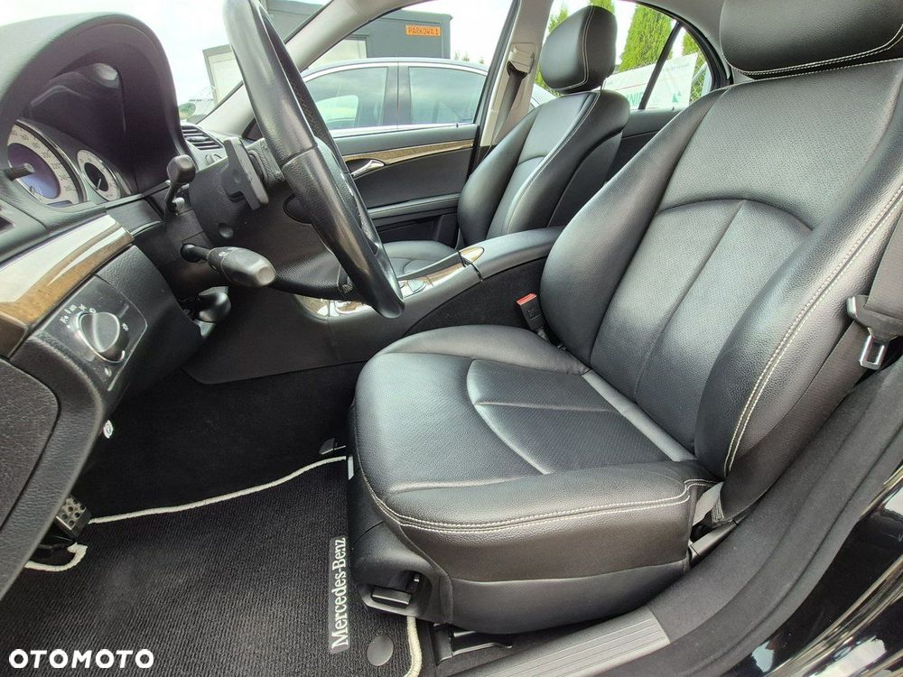 Mercedes-Benz Klasa E - 28