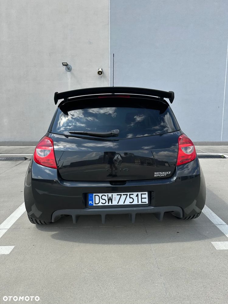 Renault Clio - 9