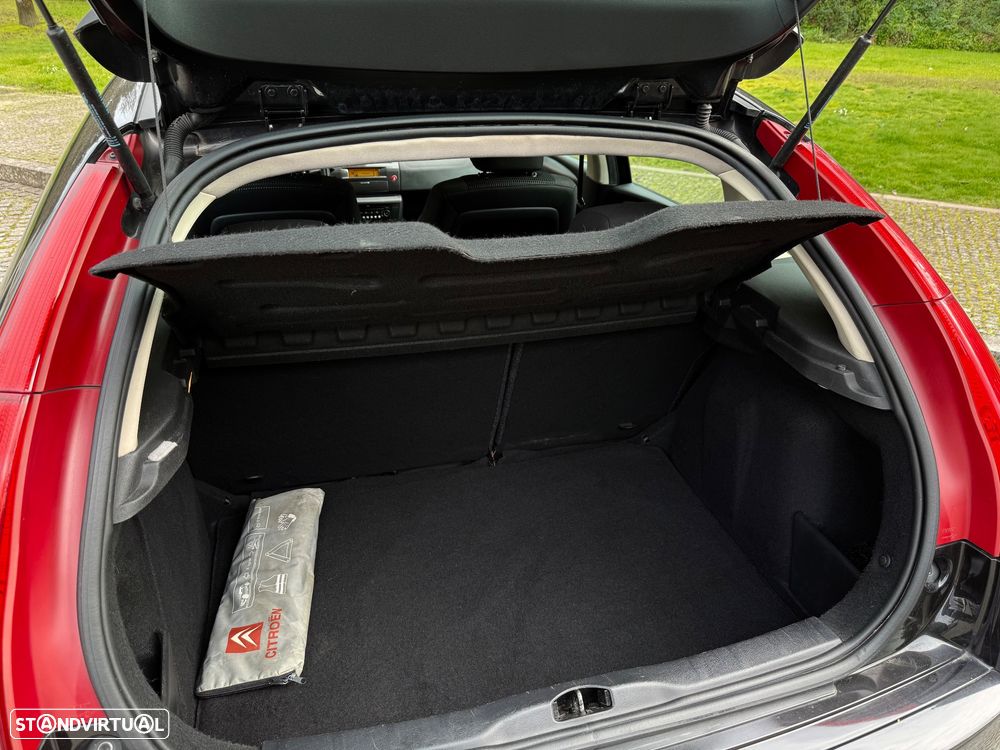 Citroën C4 1.6 HDi Exclusive - 18