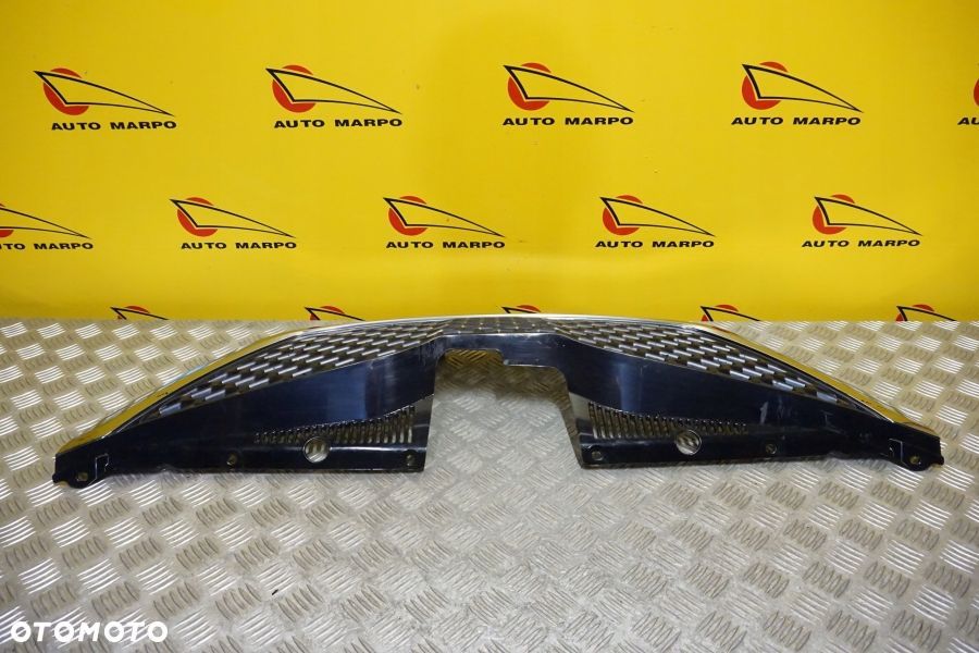 TOYOTA SIENNA 2011 - 2017 Atrapa Przód Grill Chrom USA - 6