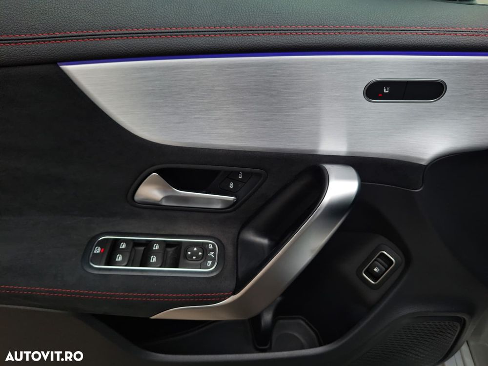 Mercedes-Benz CLA 250 e 8G-DCT - 26