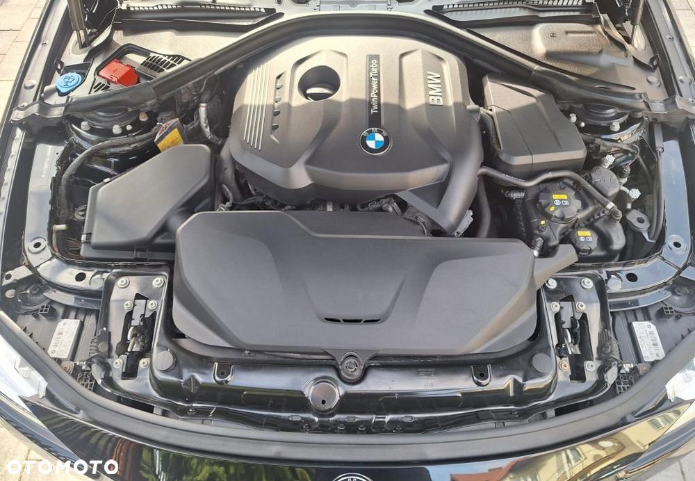 BMW Seria 3 320i Advantage sport - 24