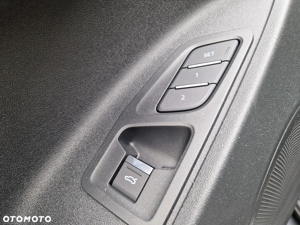 Audi Q3 Sportback - 11