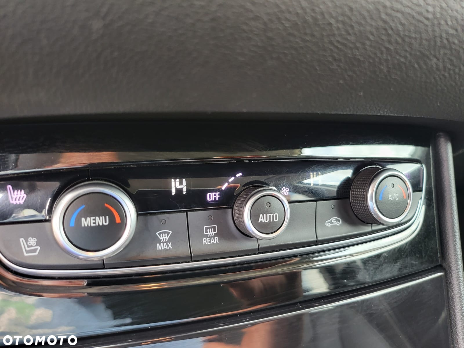 Opel Grandland X 1.2 Start/Stop Business INNOVATION - 32