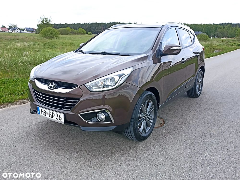 Hyundai ix35 1.7 CRDi 2WD blue Finale Gold - 23