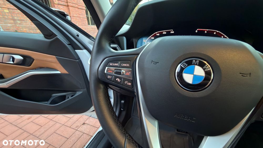BMW Seria 3 - 18