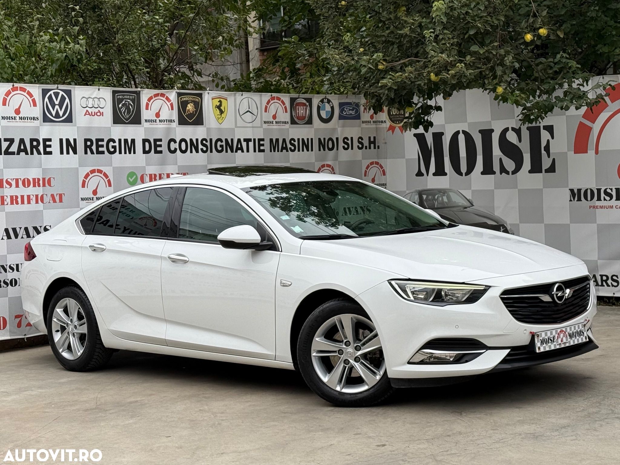 Opel Insignia Grand Sport 1.5 Direct InjectionTurbo Aut Exclusive - 1