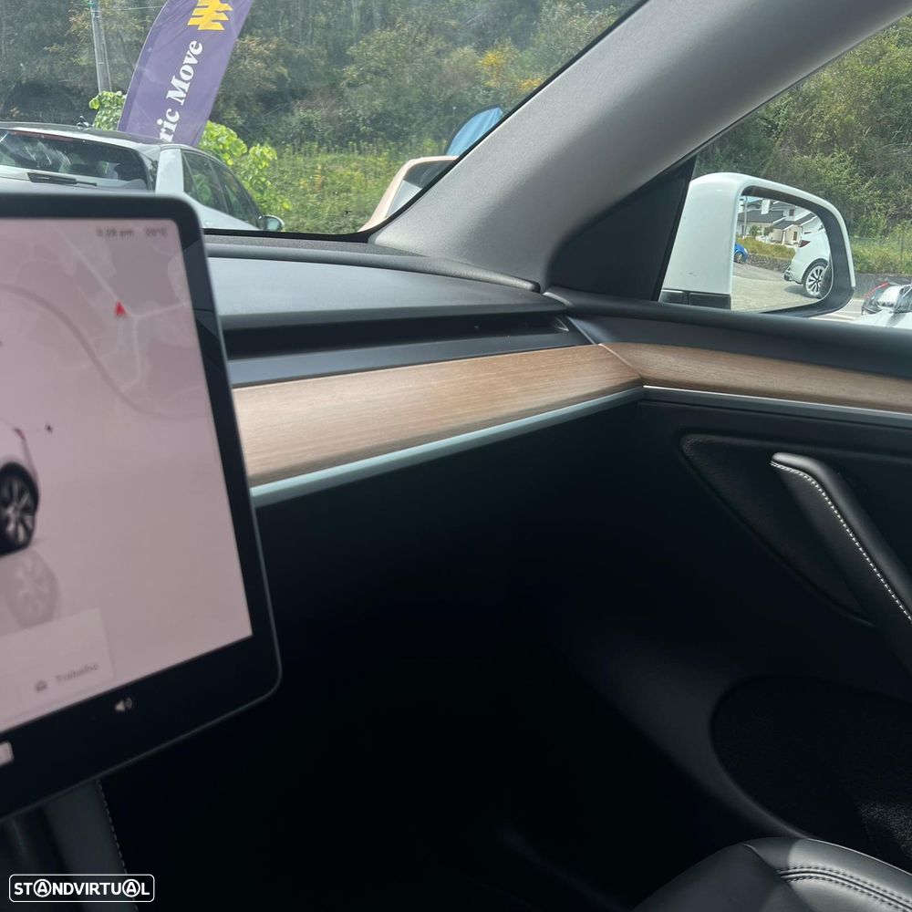 Tesla Model Y Long Range Dual Motor AWD - 19