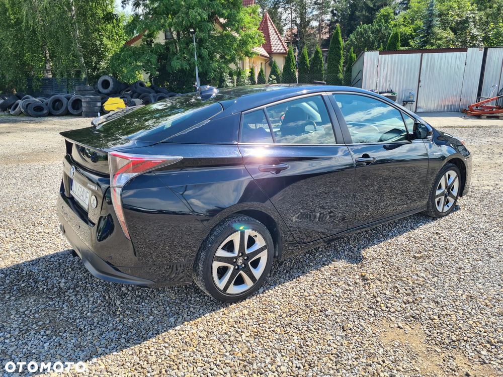 Toyota Prius - 10