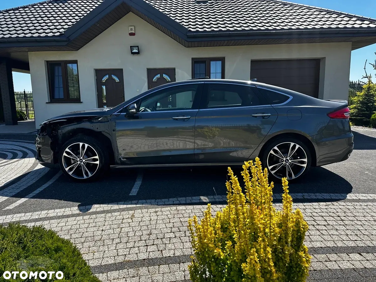 Ford Fusion 2.0 EcoBoost Titanium - 9