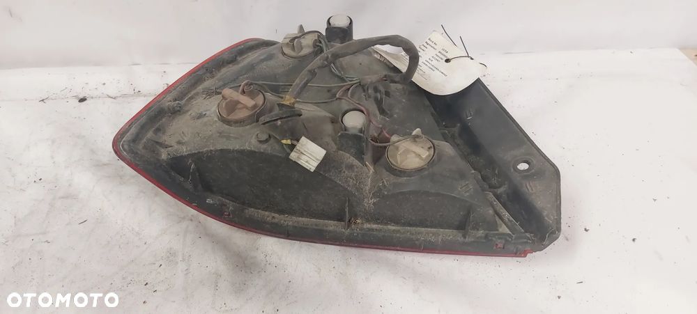 [K] HYUNDAI ACCENT 2 II 1999 2002 LAMPA TYŁ TYLNA PRAWA - 4