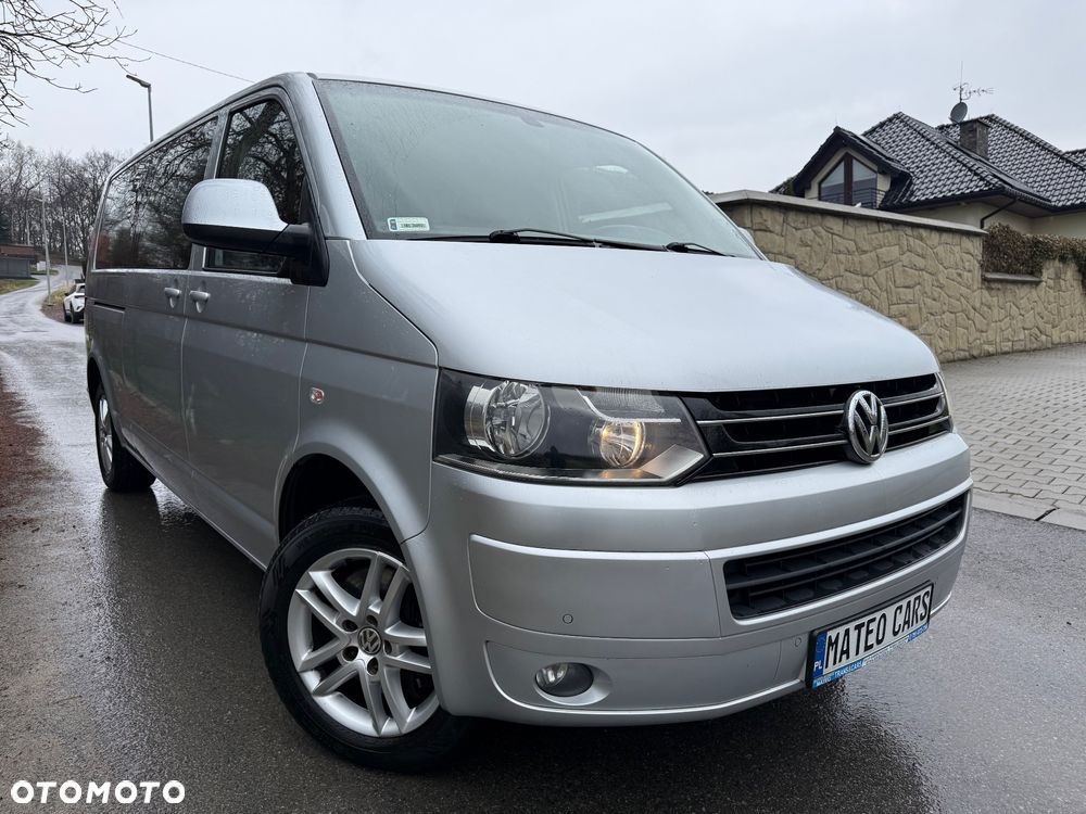 Volkswagen Caravelle - 1