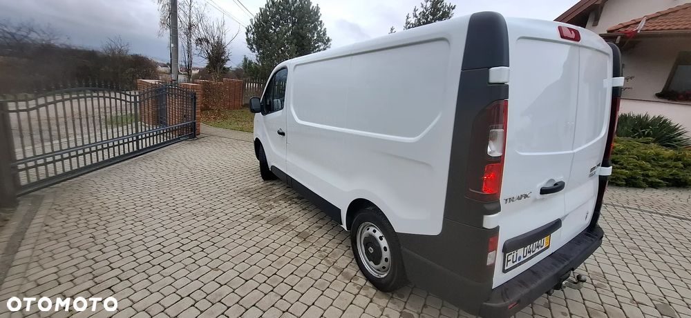 Renault Trafic - 12