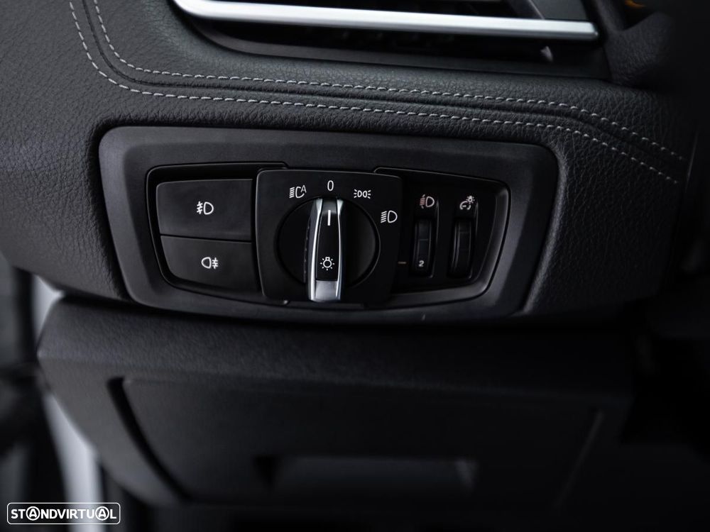 BMW 216 Active Tourer d Line Sport - 16