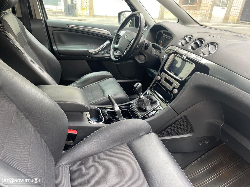 Ford S-Max 2.0 TDCi Titanium 7L - 9