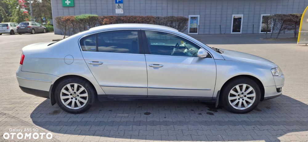 Volkswagen Passat 2.0 TDI DPF Comfortline - 3