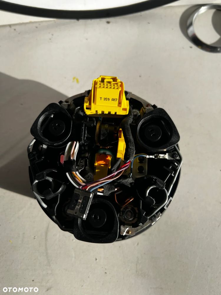 PODUSZKA AIRBAG KIEROWCY AUDI A4 B9 8W 8W0880201AR - 2