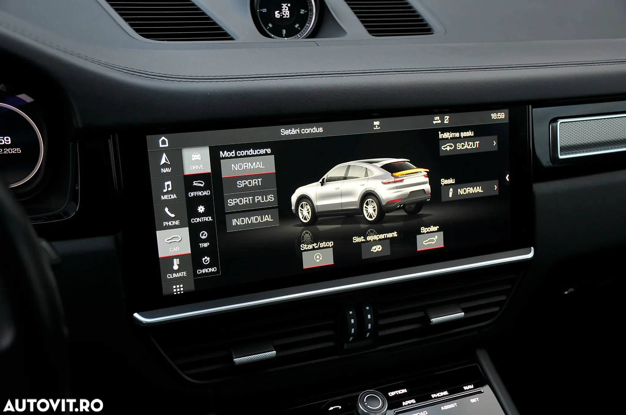 Porsche Cayenne Coupe Tiptronic S Platinum Edition - 26