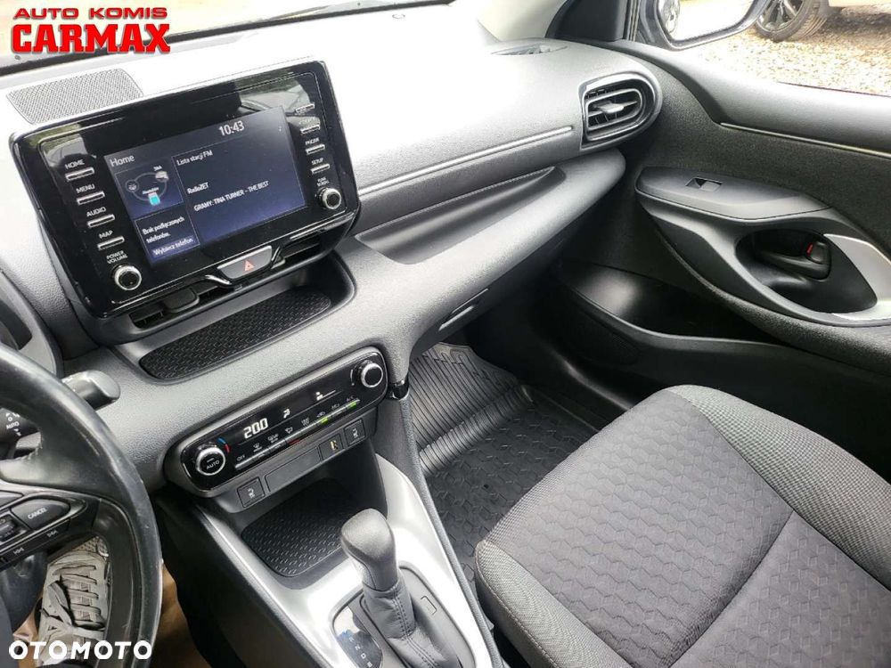 Toyota Yaris - 24
