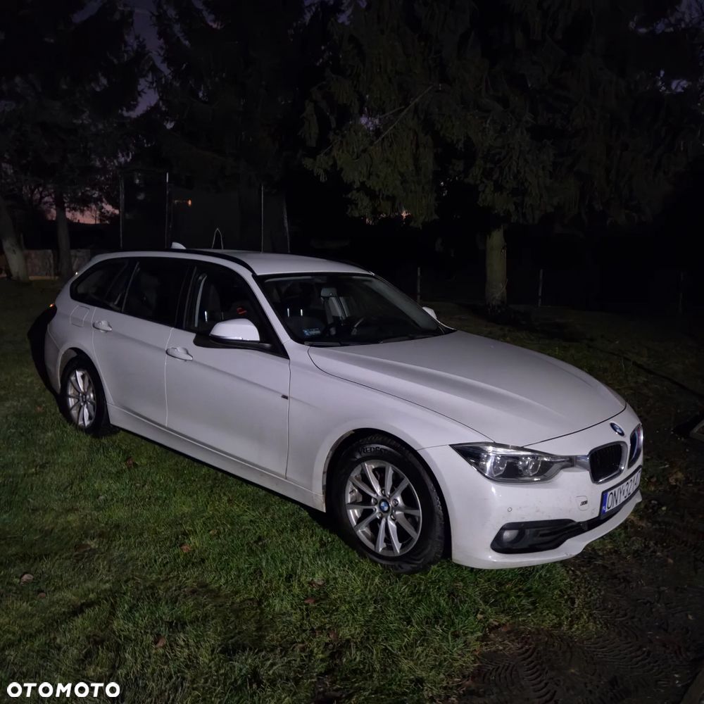 BMW Seria 3 318d Sport Line - 11
