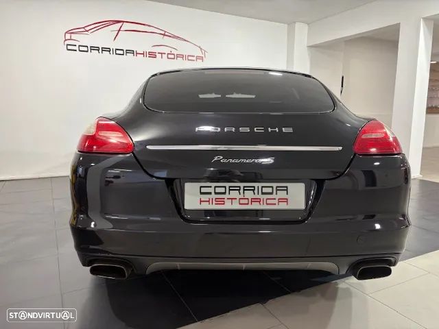 Porsche Panamera 4 Platinum Edition PDK - 4