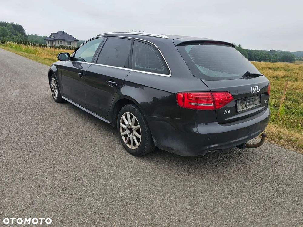 Audi A4 Avant 2.0 TDI DPF clean diesel quattro Ambiente - 11