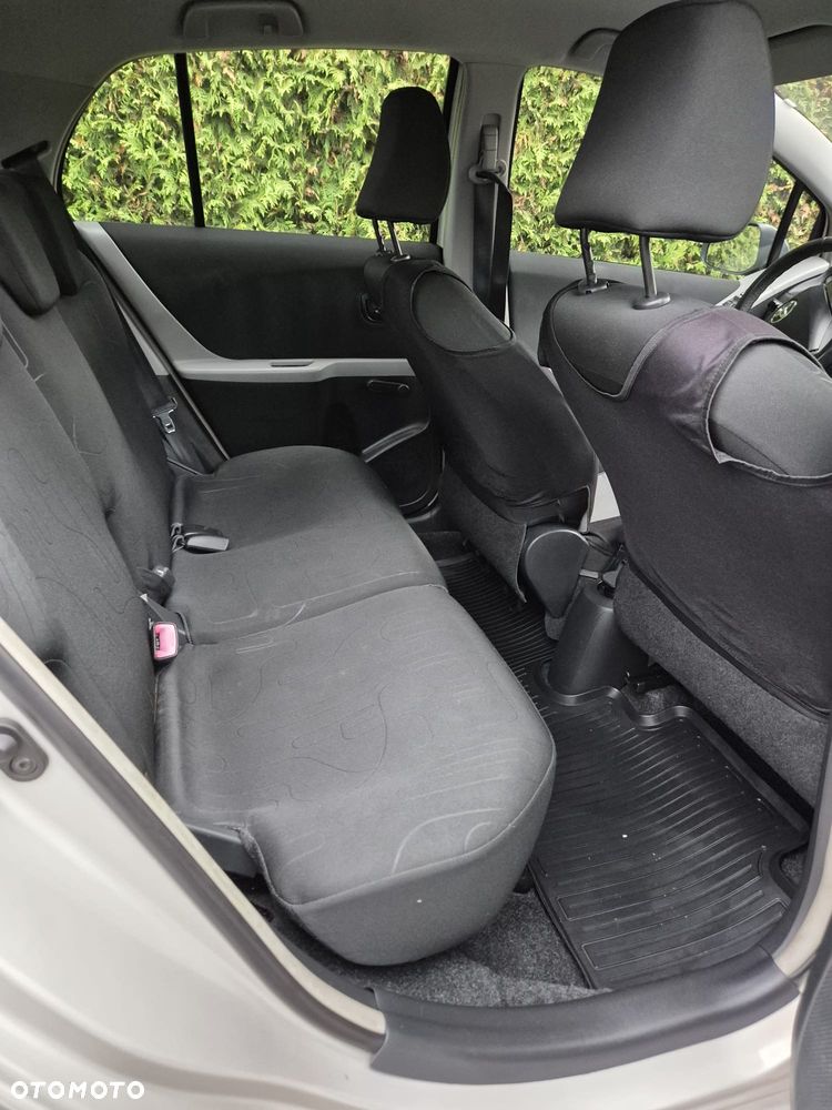 Toyota Yaris - 9