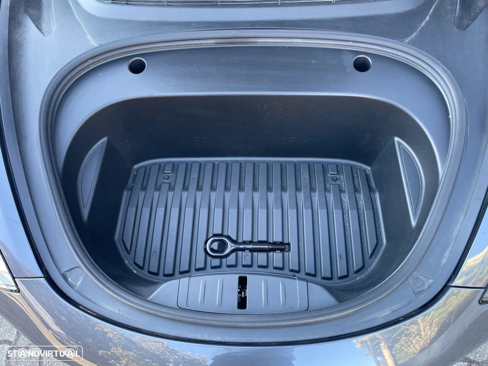 Tesla Model 3 Standard RWD - 29