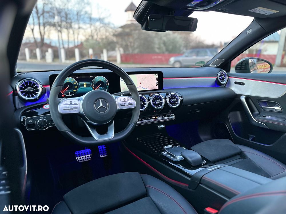 Mercedes-Benz A 250 e Sedan 8G-DCT AMG Line - 5