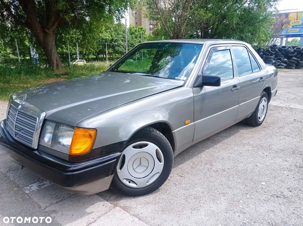 Mercedes-Benz W124 (1984-1993) - 1