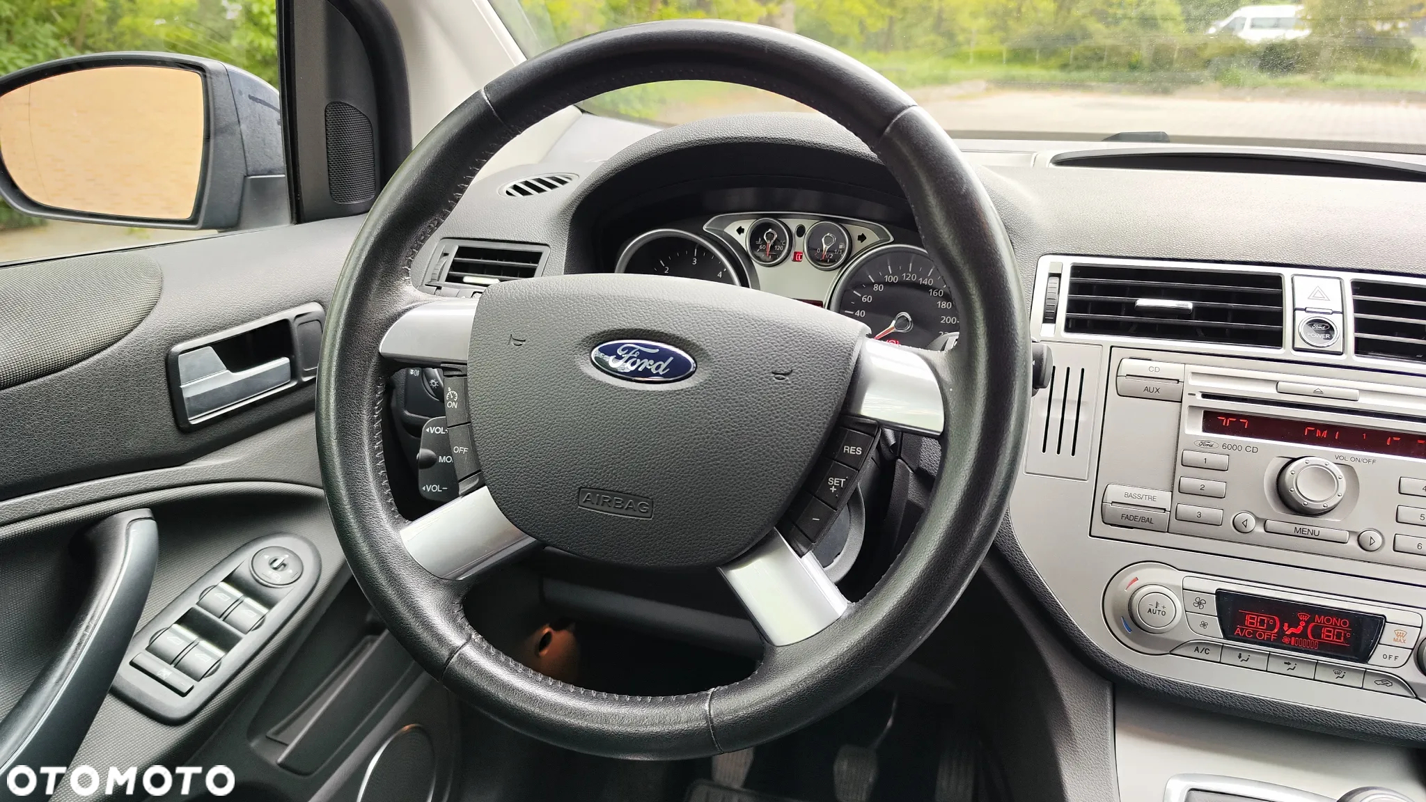 Ford Kuga 2.0 TDCi Titanium - 27