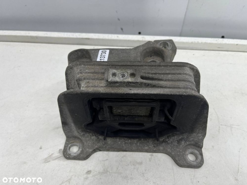 Poduszka silnika Renault Master III Movano B 2.3 CDTI 2.5 Dci łapa silnika mocowanie 112108180r - 1