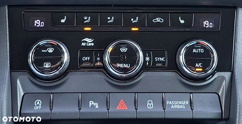 Skoda Karoq 1.5 TSI DSG Sportline - 18