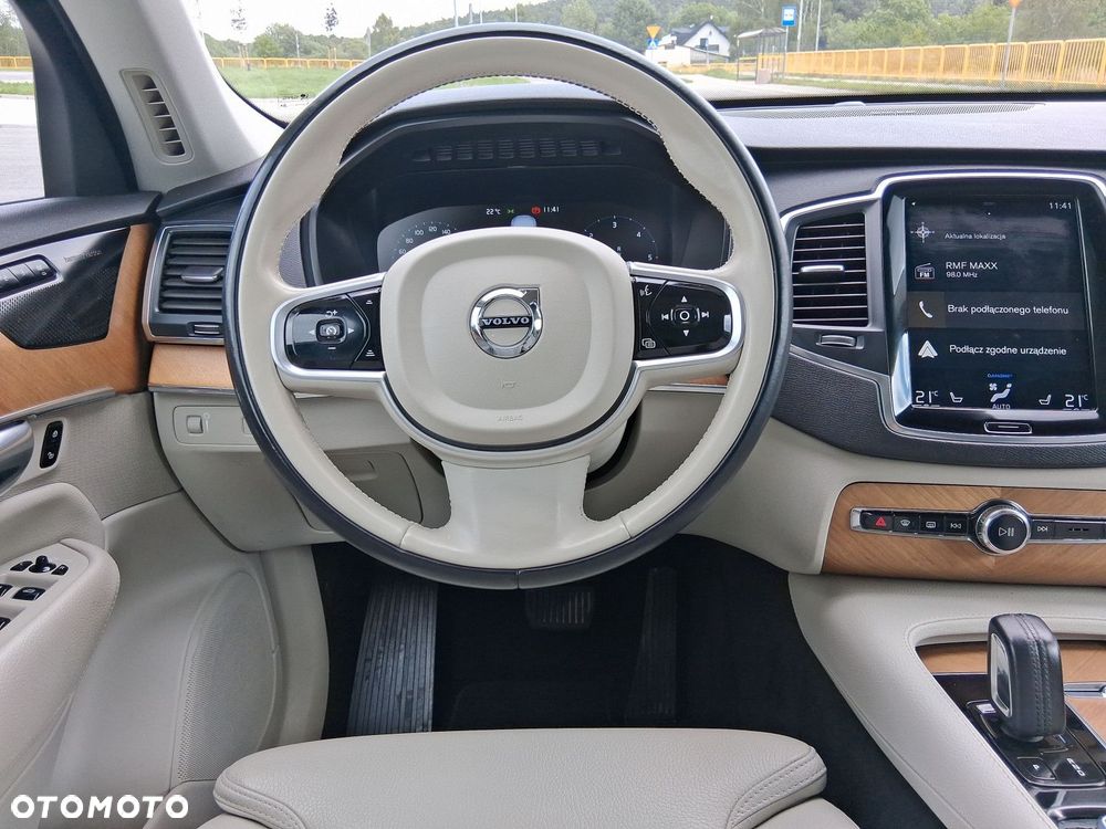 Volvo XC 90 - 11