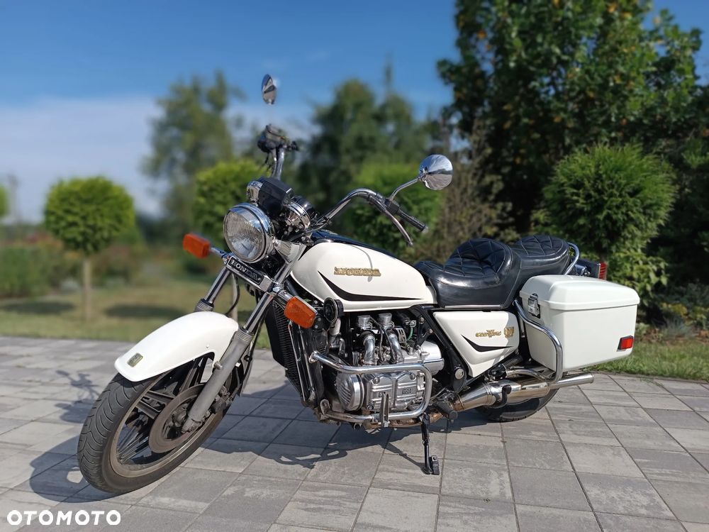 Honda GL - 8