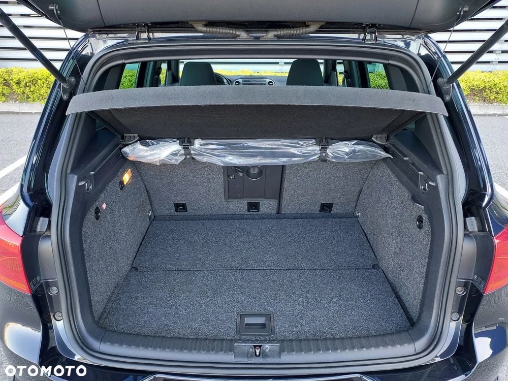 Volkswagen Tiguan 2.0 TDI 4Mot R-Style DSG - 26